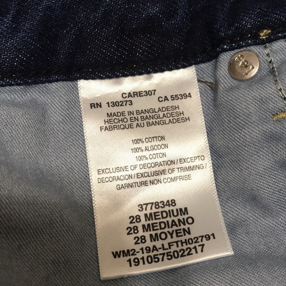 𝅺Lee High Rise Frayed Hem Jean Shorts 28 - Picture 10 of 12